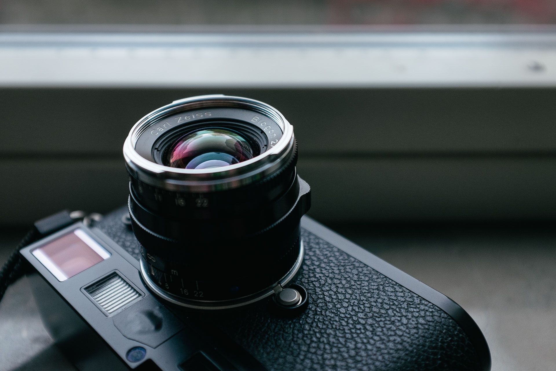 GEAR - Zeiss ZM 35/2 Biogon – Review by KJ Vogelius